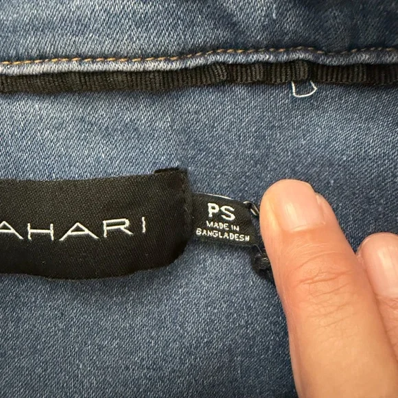 NWT Tahari Women's Blue Denim Jacket with Button Front Petite Small - Picture 6 of 8